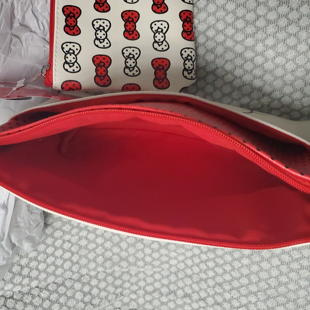 Hello Kitty 2 pc Pouch Set - Picture 5 of 12